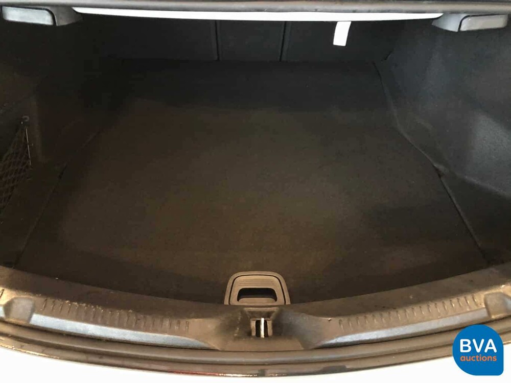 Mercedes-Benz E200 AMG Coupé E-Klasse 184pk 2018 -Origineel NL-, TF-680-H