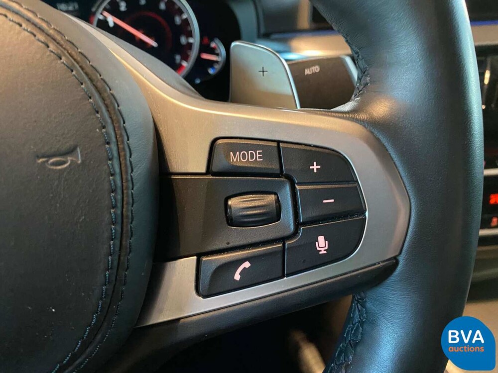 BMW 520i M-Sport Sedan 184pk 2018 -Org NL- 5-Serie, SL-177-T