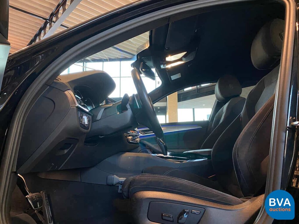 BMW 520i M-Sport Sedan 184pk 2018 -Org NL- 5-Serie, SL-177-T