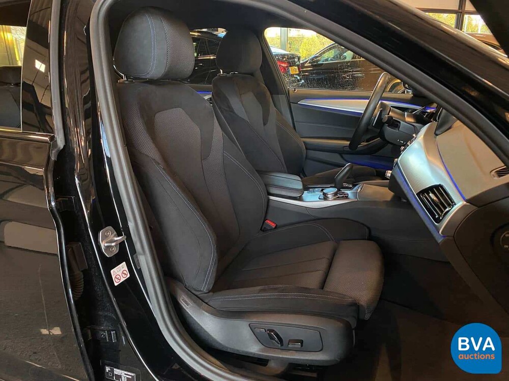 BMW 520i M-Sport Sedan 184pk 2018 -Org NL- 5-Serie, SL-177-T