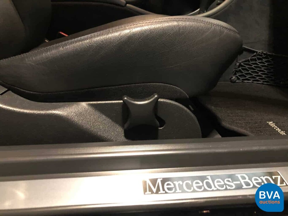 Mercedes-Benz CLK320 Coupé V6 218hp 2000, NF-660-S.