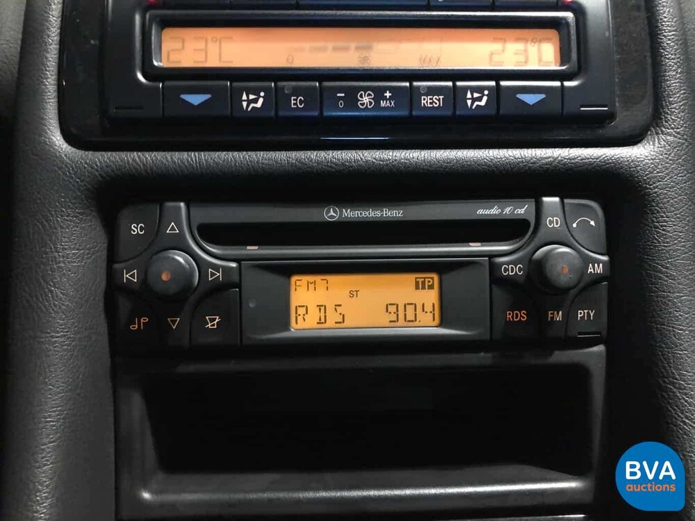 Mercedes-Benz CLK320 Coupé V6 218hp 2000, NF-660-S.