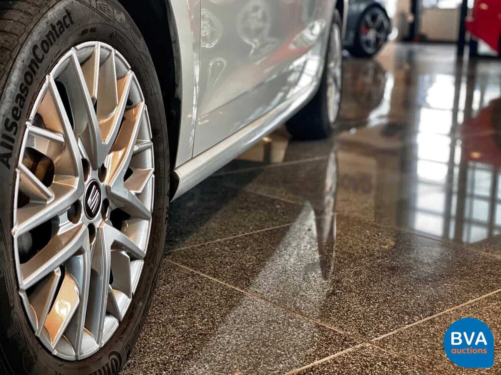 Seat Ibiza 1.0 TSI Style Business Intense 95pk Garantie 2019 -Origineell NL-, XG-585-J