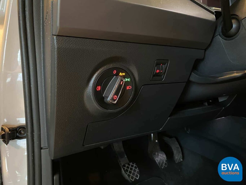 Seat Ibiza 1.0 TSI Style Business Intense 95pk Garantie 2019 -Origineell NL-, XG-585-J