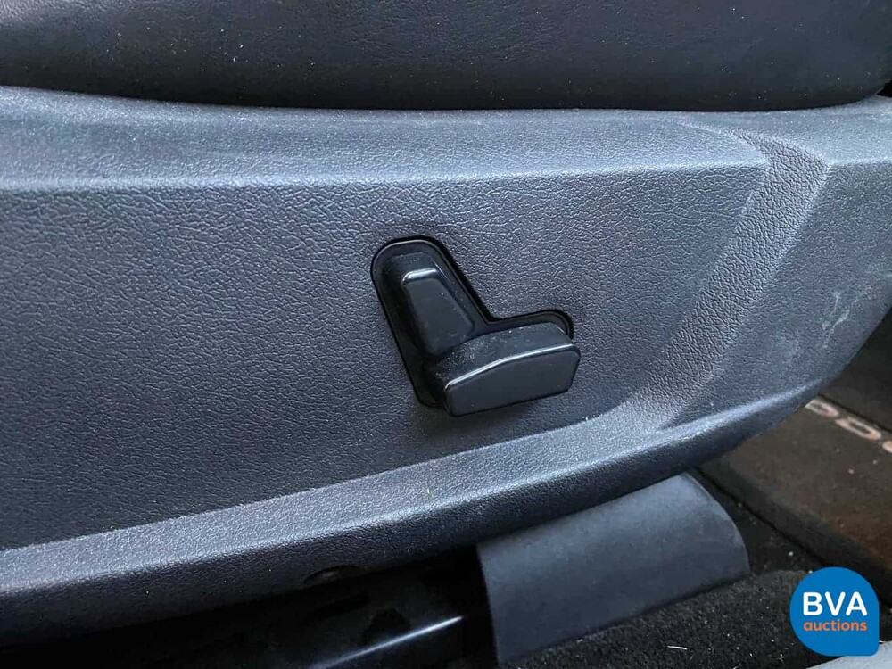 Dodge Charger SRT-8 6.1 V8 432hp 2007, 49-XZ-FH.