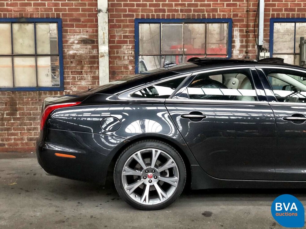 Jaguar XJ 3.0 V6D Portfolio 275 PS 2014, TS-960-J.