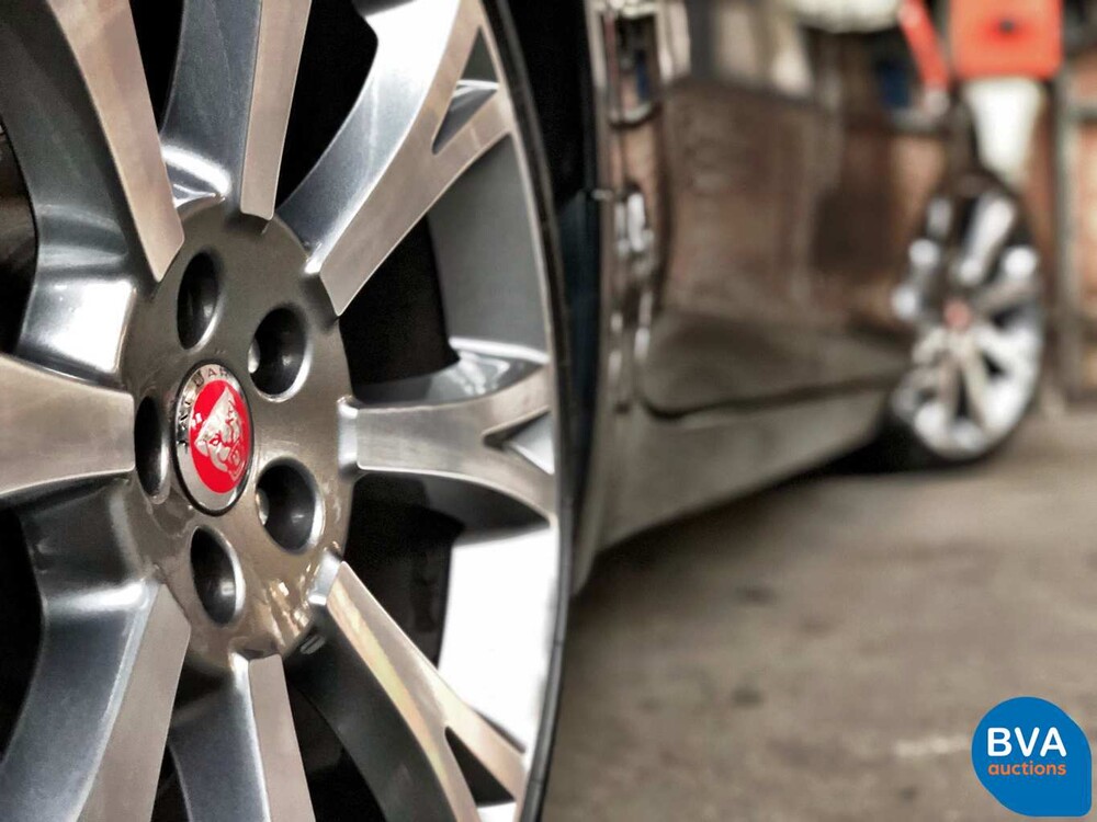 Jaguar XJ 3.0 V6D Portfolio 275 PS 2014, TS-960-J.