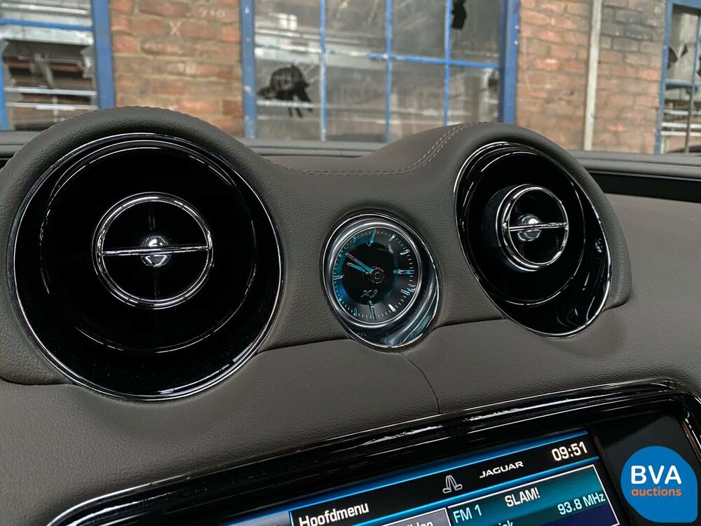 Jaguar XJ 3.0 V6D Portfolio 275 PS 2014, TS-960-J.