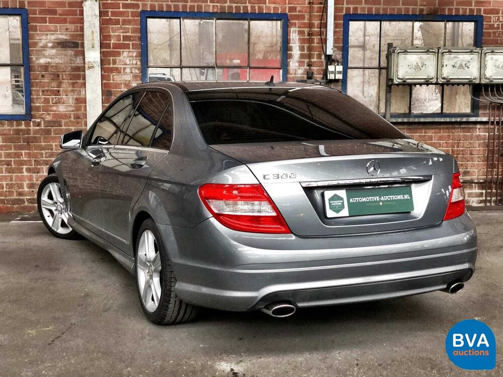 Mercedes-Benz C300 Limousine V6 231 PS C-Klasse 2010, J-380-TH.