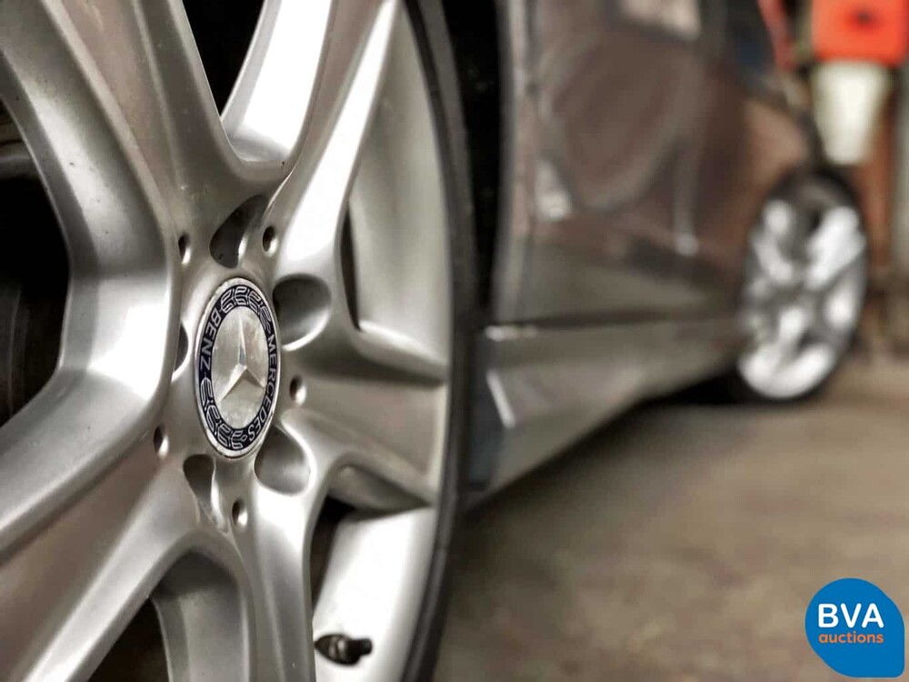 Mercedes-Benz C300 Limousine V6 231 PS C-Klasse 2010, J-380-TH.