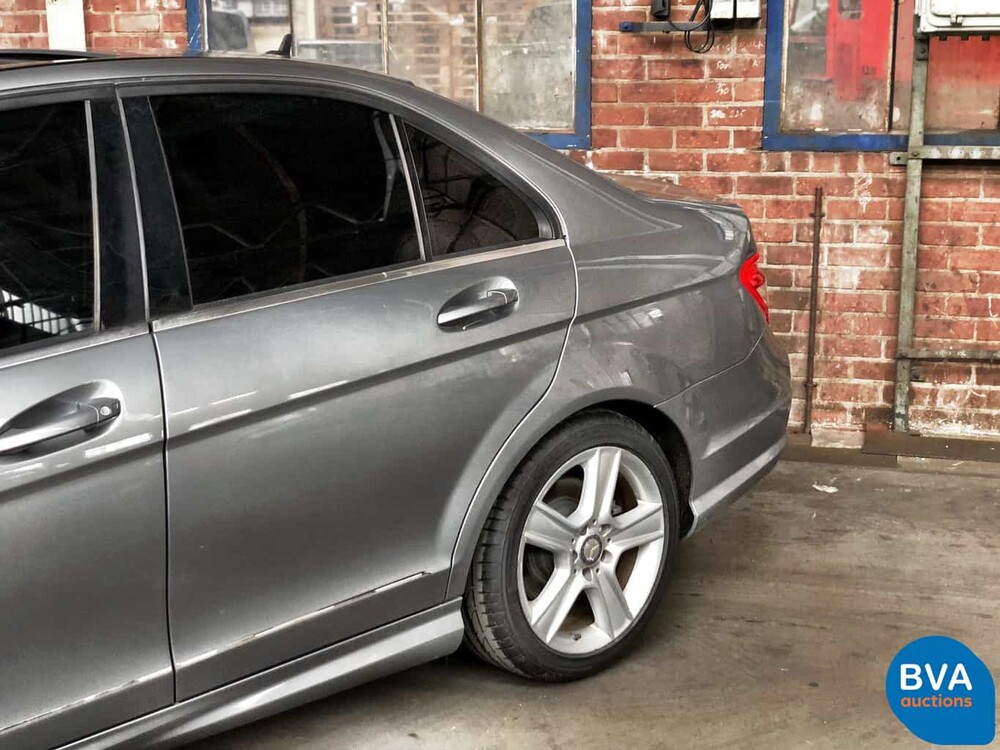 Mercedes-Benz C300 Limousine V6 231 PS C-Klasse 2010, J-380-TH.