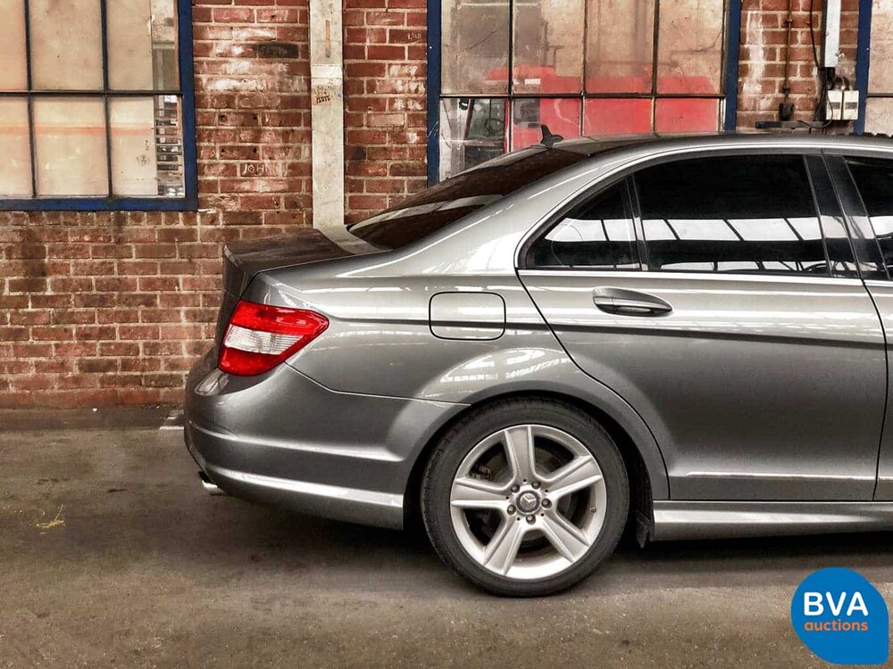 Mercedes-Benz C300 Limousine V6 231 PS C-Klasse 2010, J-380-TH.