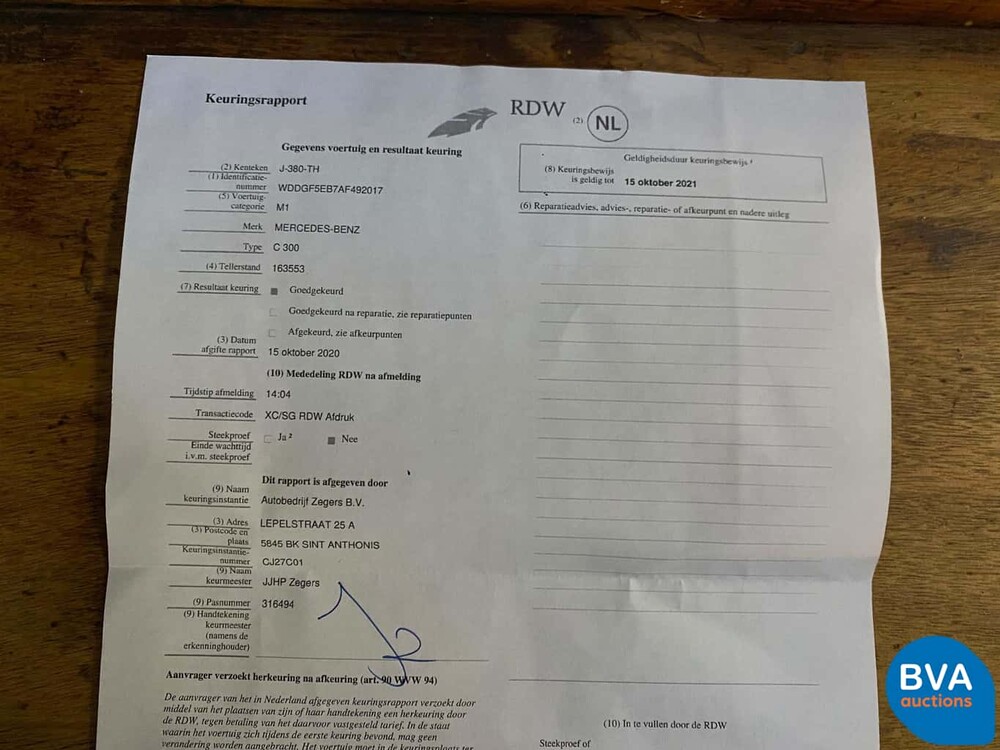 Mercedes-Benz C300 Limousine V6 231 PS C-Klasse 2010, J-380-TH.