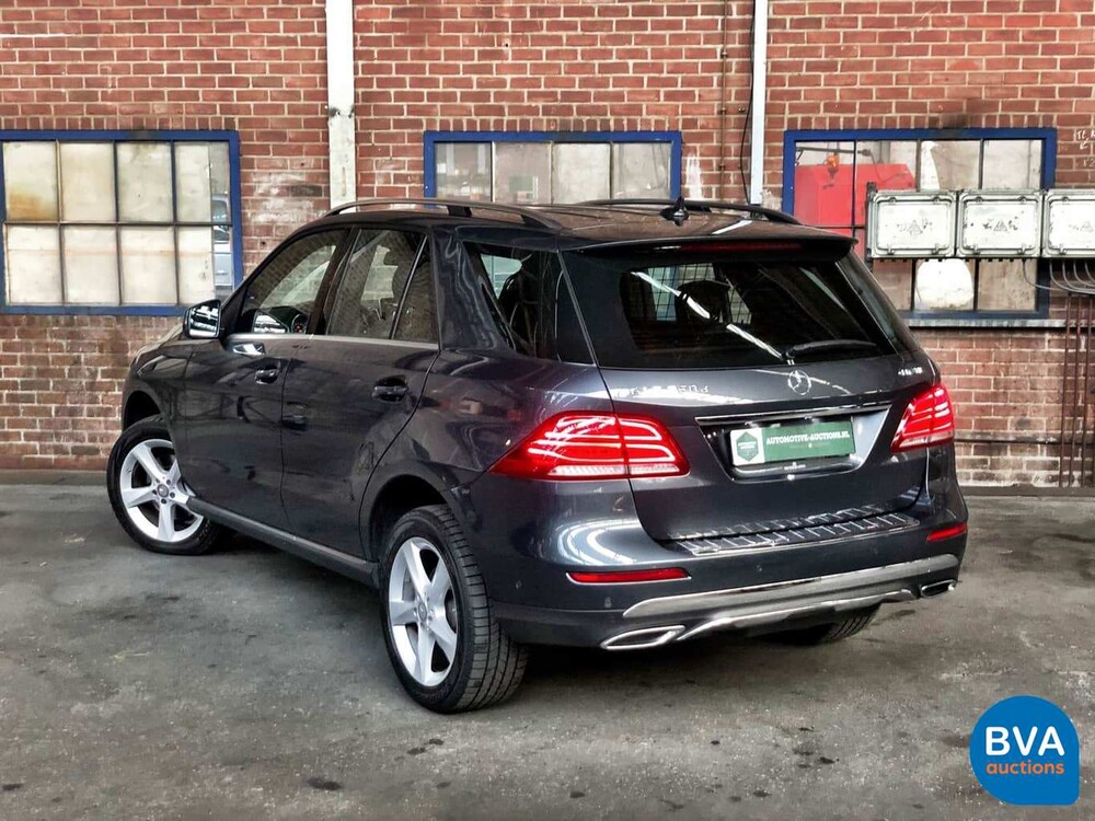 Mercedes-Benz GLE350d 4Matic 258 PS 2016.