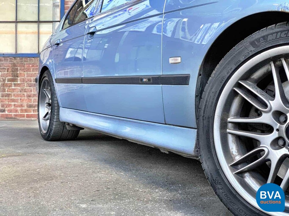 BMW M5 E39 Limousine 400 PS 5er 2000 -Original Dutch-, 99-DZ-VZ.