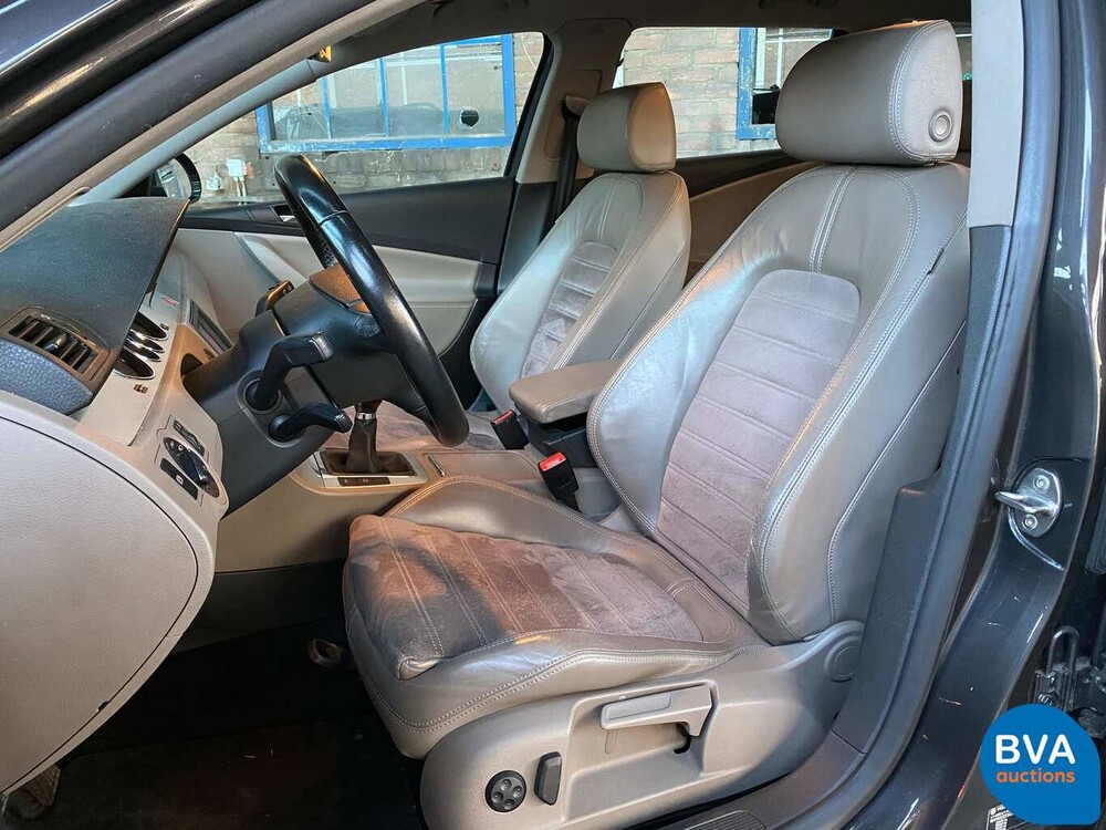 Volkswagen Passat Variante 2.0 FSI Highline 150 PS 2006 -Original NL-, 79-SL-ZP.