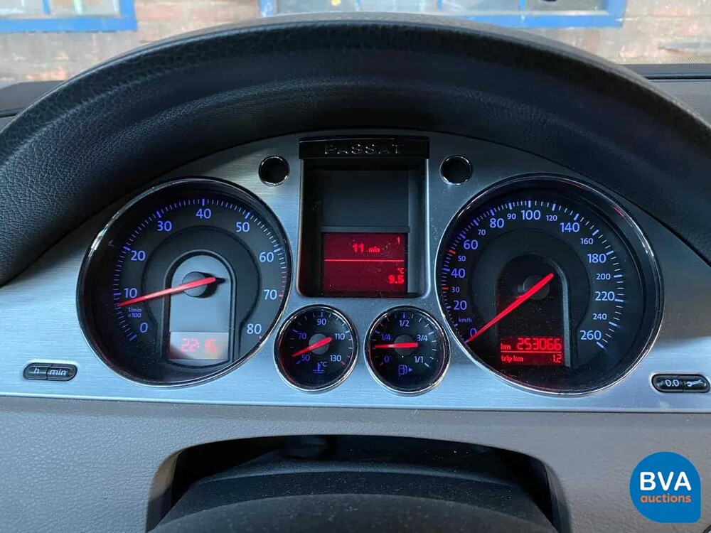 Volkswagen Passat Variante 2.0 FSI Highline 150 PS 2006 -Original NL-, 79-SL-ZP.