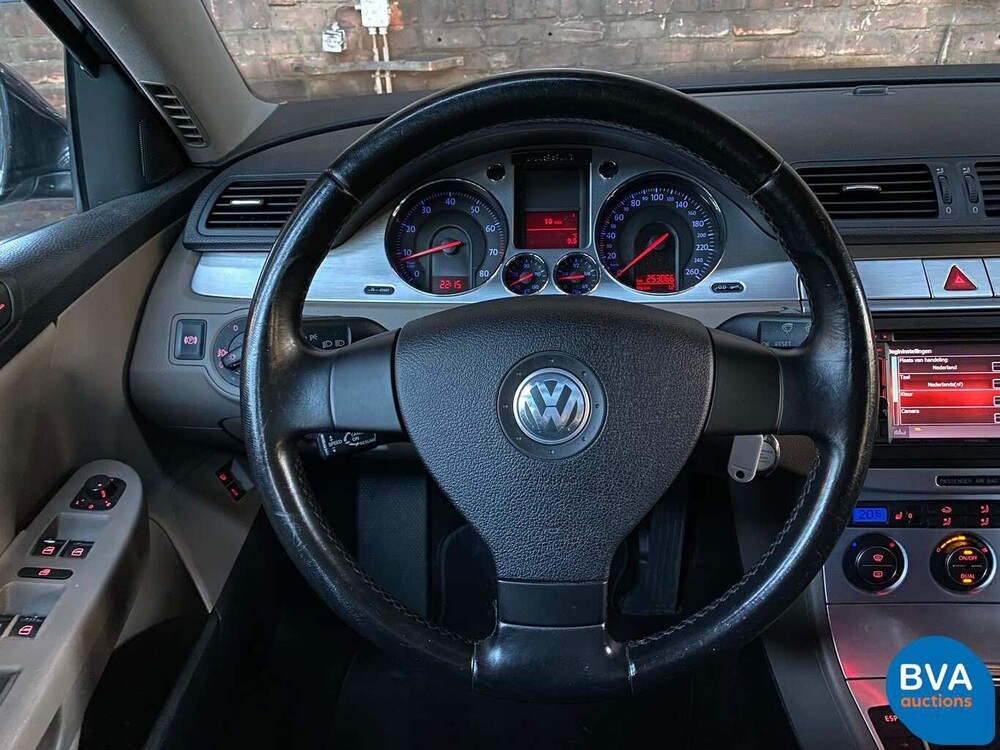 Volkswagen Passat Variante 2.0 FSI Highline 150 PS 2006 -Original NL-, 79-SL-ZP.