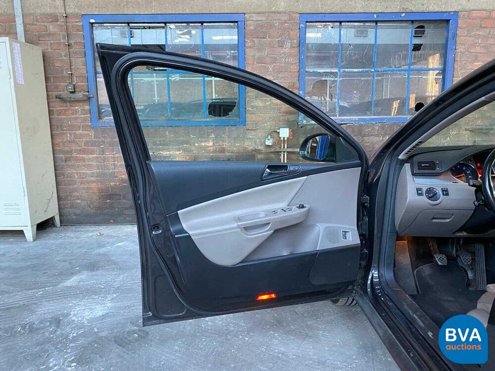 Volkswagen Passat Variante 2.0 FSI Highline 150 PS 2006 -Original NL-, 79-SL-ZP.