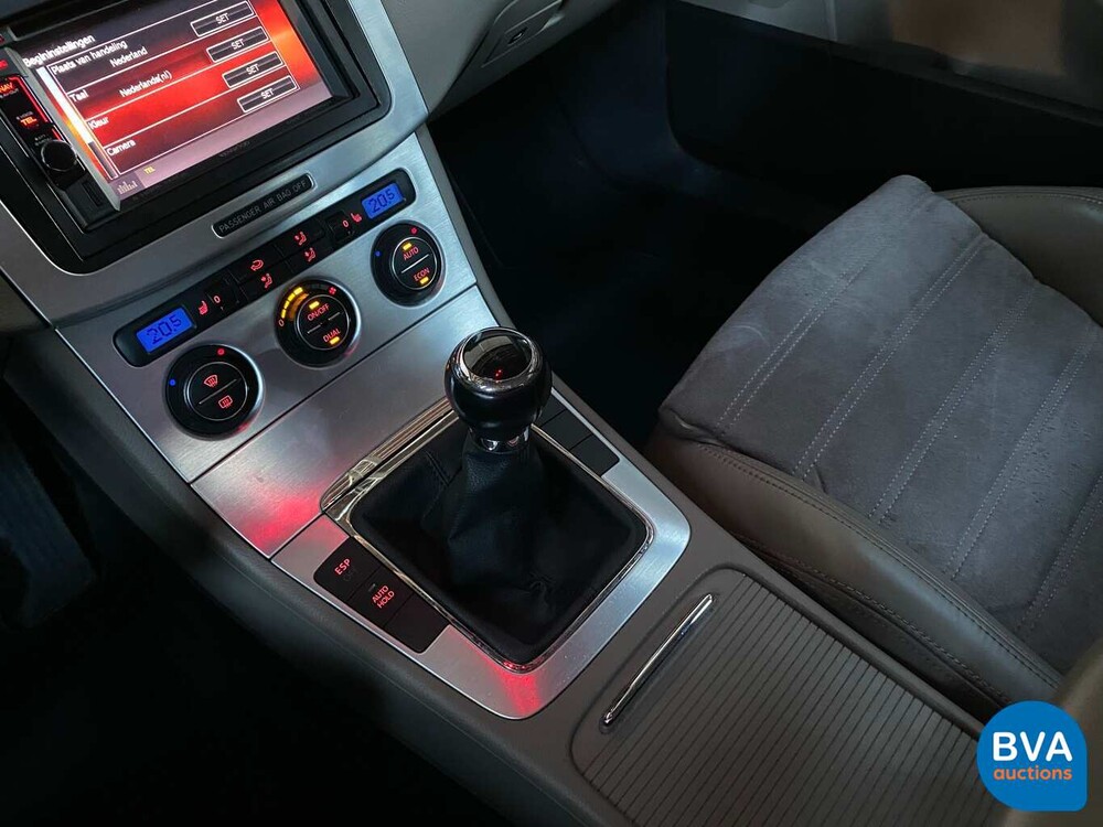 Volkswagen Passat Variante 2.0 FSI Highline 150 PS 2006 -Original NL-, 79-SL-ZP.