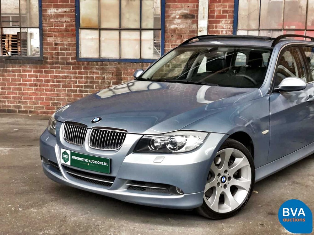 BMW 330xi Touring 230 PS Youngtimer E91 2005.