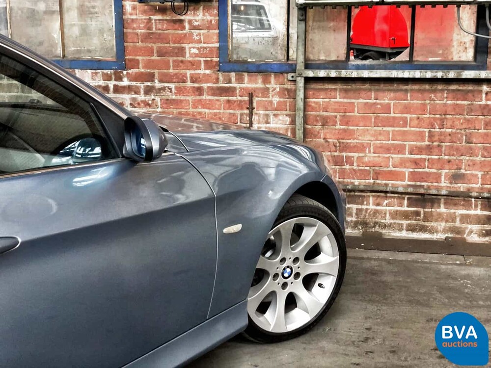 BMW 330xi Touring 230 PS Youngtimer E91 2005.