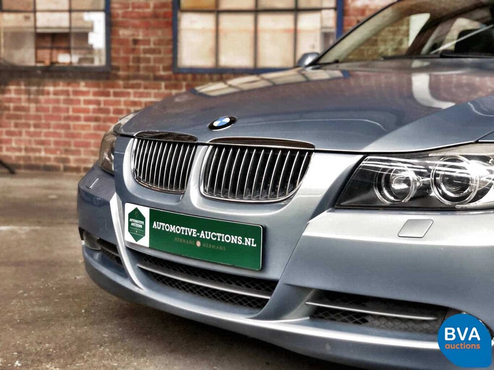 BMW 330xi Touring 230 PS Youngtimer E91 2005.