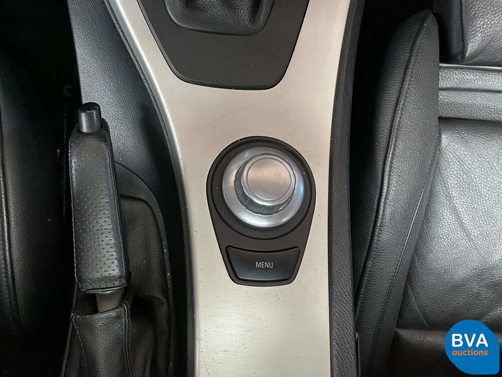 BMW 330xi Touring M Paket 3er 258 PS E91 Youngtimer 2005, J-694-JT.