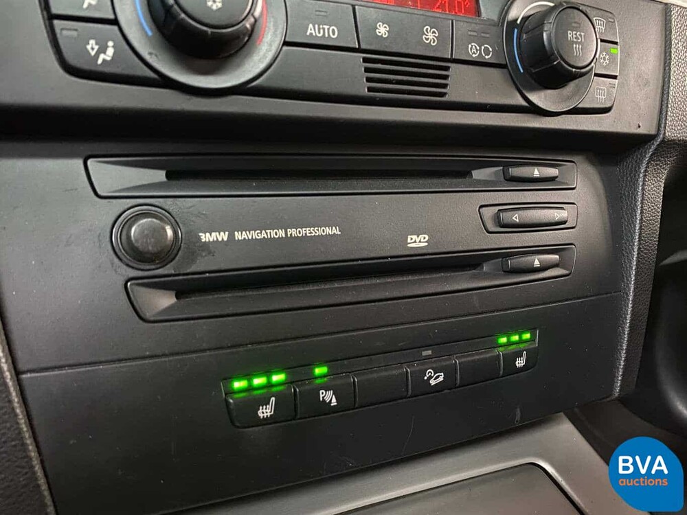 BMW 330xi Touring M Paket 3er 258 PS E91 Youngtimer 2005, J-694-JT.