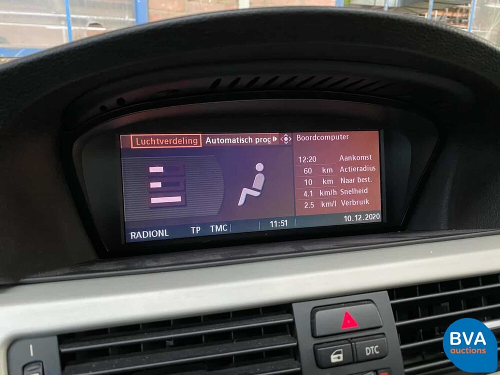 BMW 330xi Touring M Paket 3er 258 PS E91 Youngtimer 2005, J-694-JT.