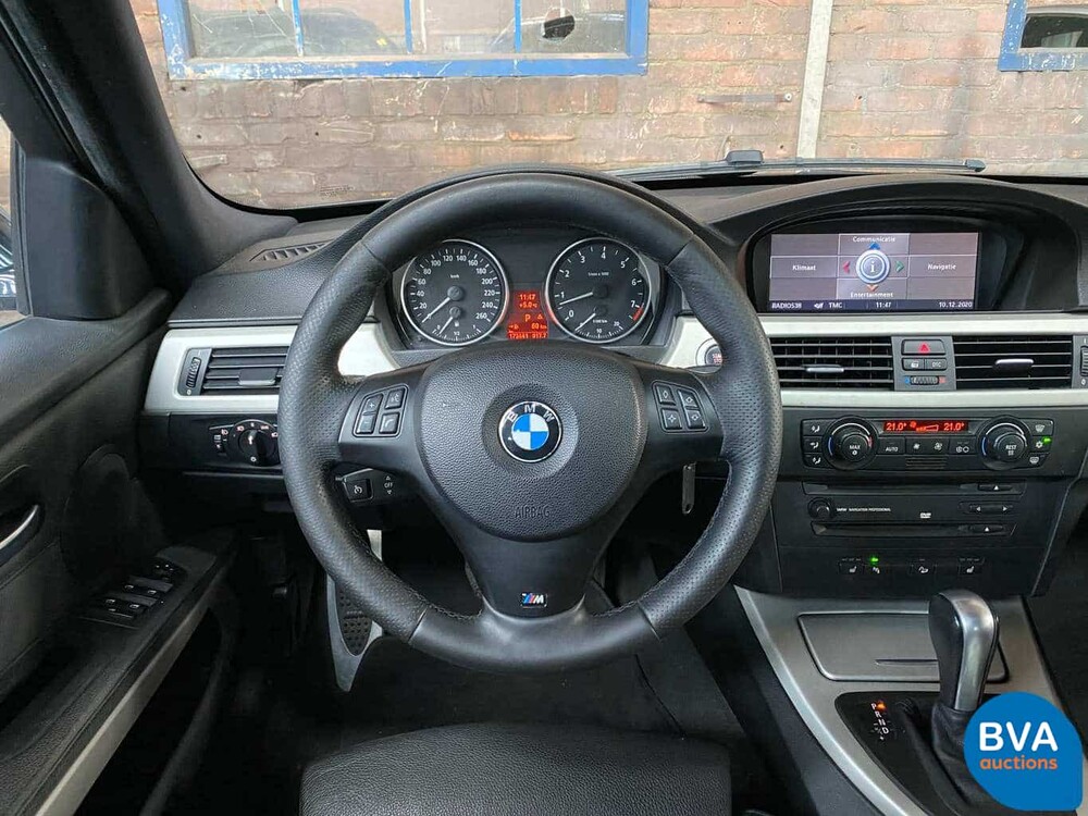 BMW 330xi Touring M Paket 3er 258 PS E91 Youngtimer 2005, J-694-JT.