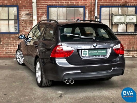 BMW 330xi Touring M package 3-Series 258hp E91 Youngtimer 2005, J-694-JT.