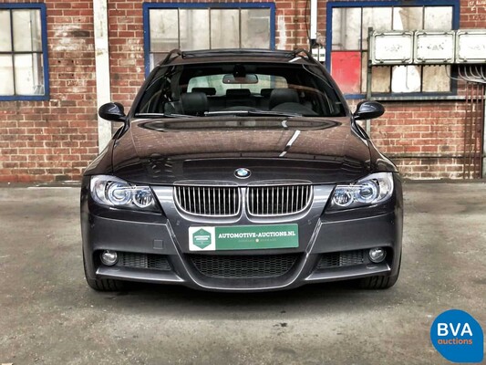 BMW 330xi Touring M package 3-Series 258hp E91 Youngtimer 2005, J-694-JT.