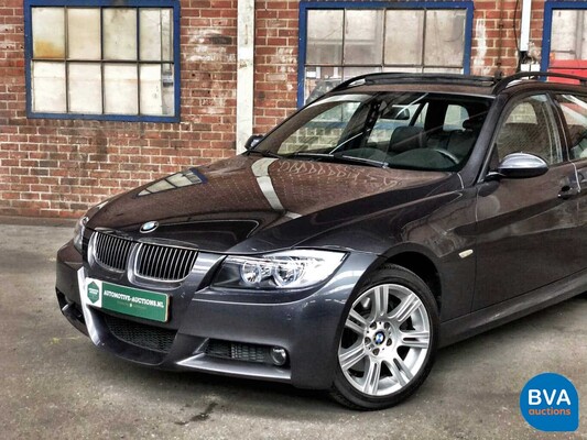 BMW 330xi Touring M package 3-Series 258hp E91 Youngtimer 2005, J-694-JT.