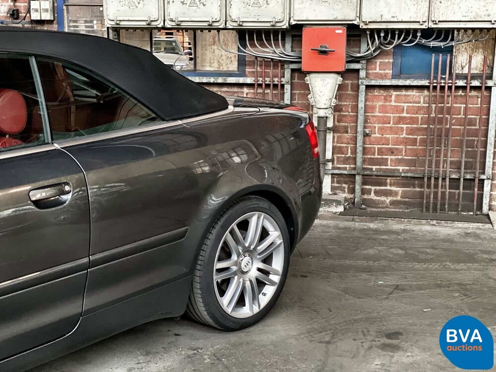 Audi S4 Cabriolet 4.2 V8 Quattro 344 PS 2006 - Original NL - A4, 96-SV-SB.