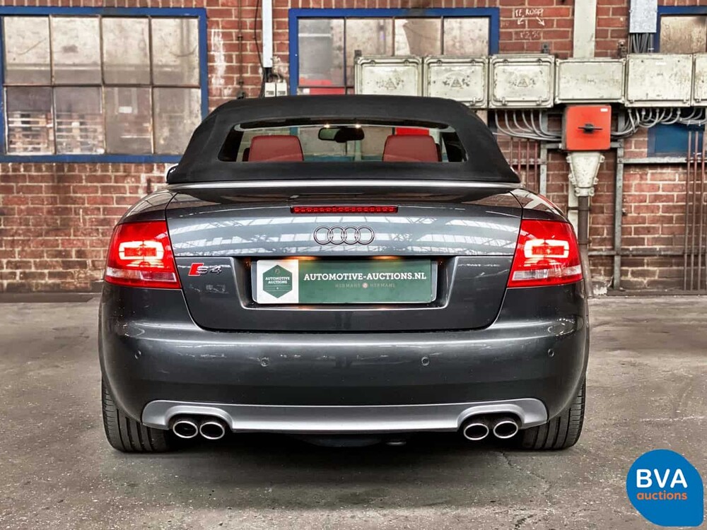 Audi S4 Cabriolet 4.2 V8 Quattro 344 PS 2006 - Original NL - A4, 96-SV-SB.