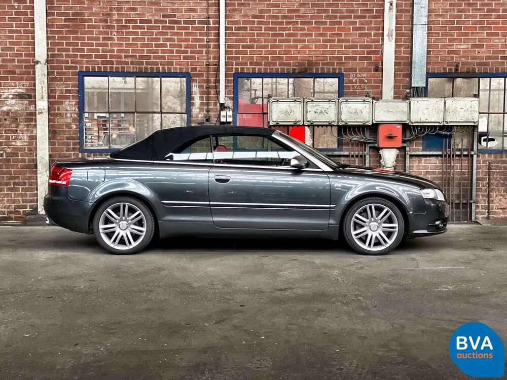 Audi S4 Cabriolet 4.2 V8 Quattro 344 PS 2006 - Original NL - A4, 96-SV-SB.