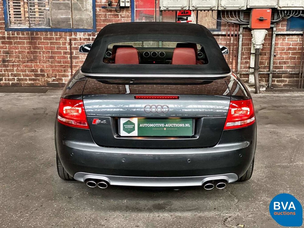 Audi S4 Cabriolet 4.2 V8 Quattro 344 PS 2006 - Original NL - A4, 96-SV-SB.