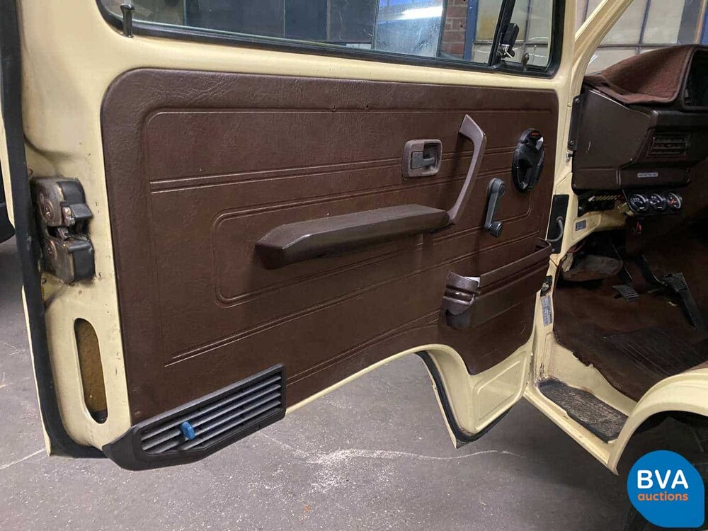 Volkswagen T3 Westfalia Camper Transporter 1982, J-680-JT.
