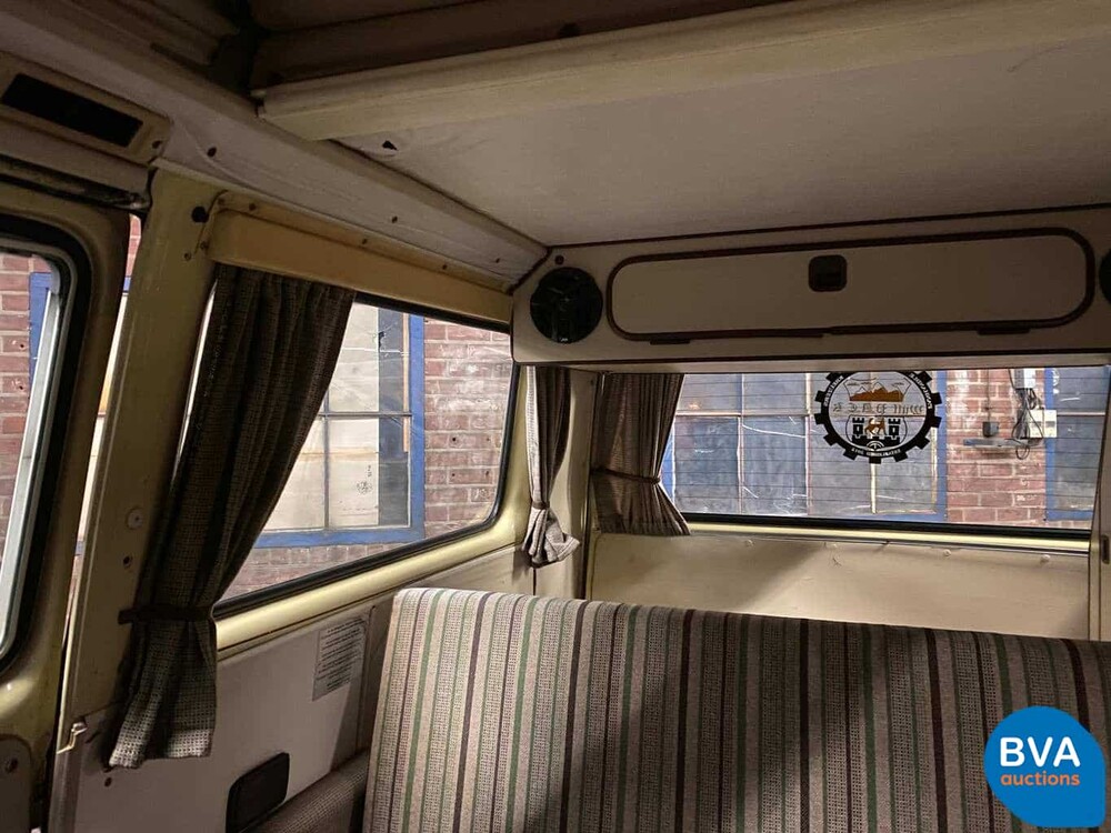 Volkswagen T3 Westfalia Camper Transporter 1982, J-680-JT.