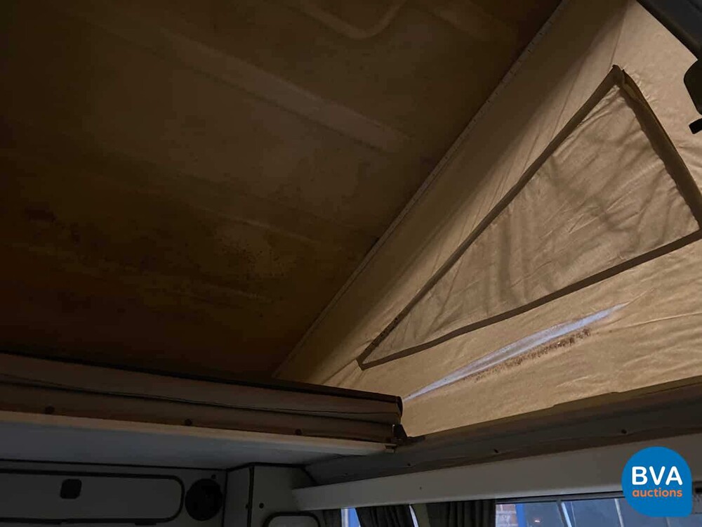 Volkswagen T3 Westfalia Camper Transporter 1982, J-680-JT.