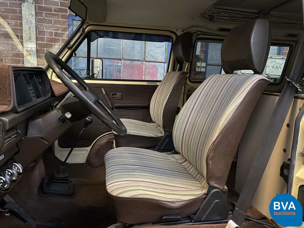 Volkswagen T3 Westfalia Camper Transporter 1982, J-680-JT.