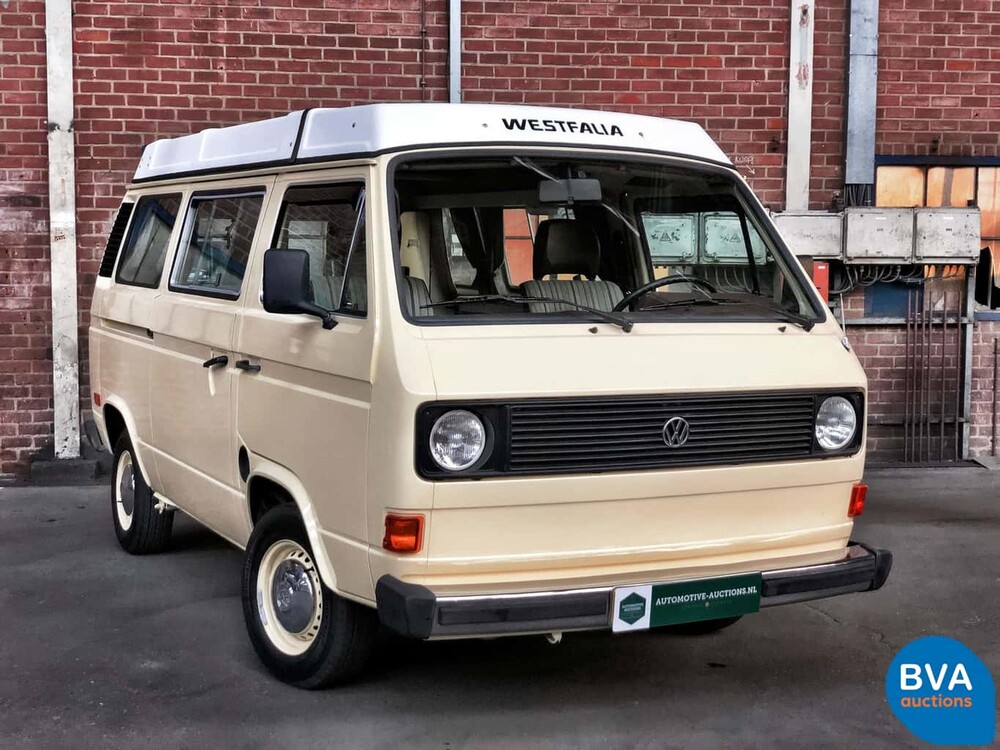 Volkswagen T3 Westfalia Camper Transporter 1982, J-680-JT.