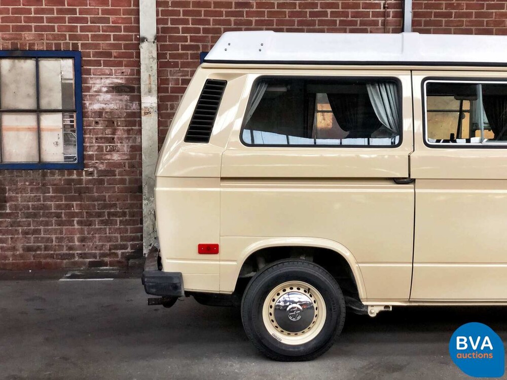Volkswagen T3 Westfalia Camper Transporter 1982, J-680-JT.