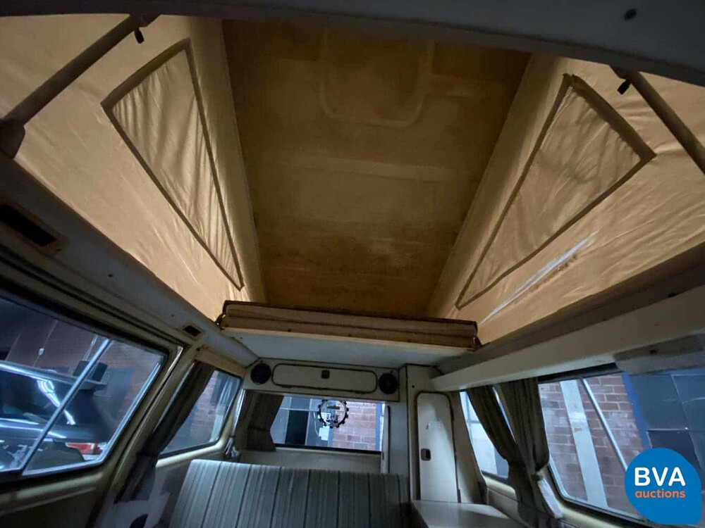 Volkswagen T3 Westfalia Camper Transporter 1982, J-680-JT.