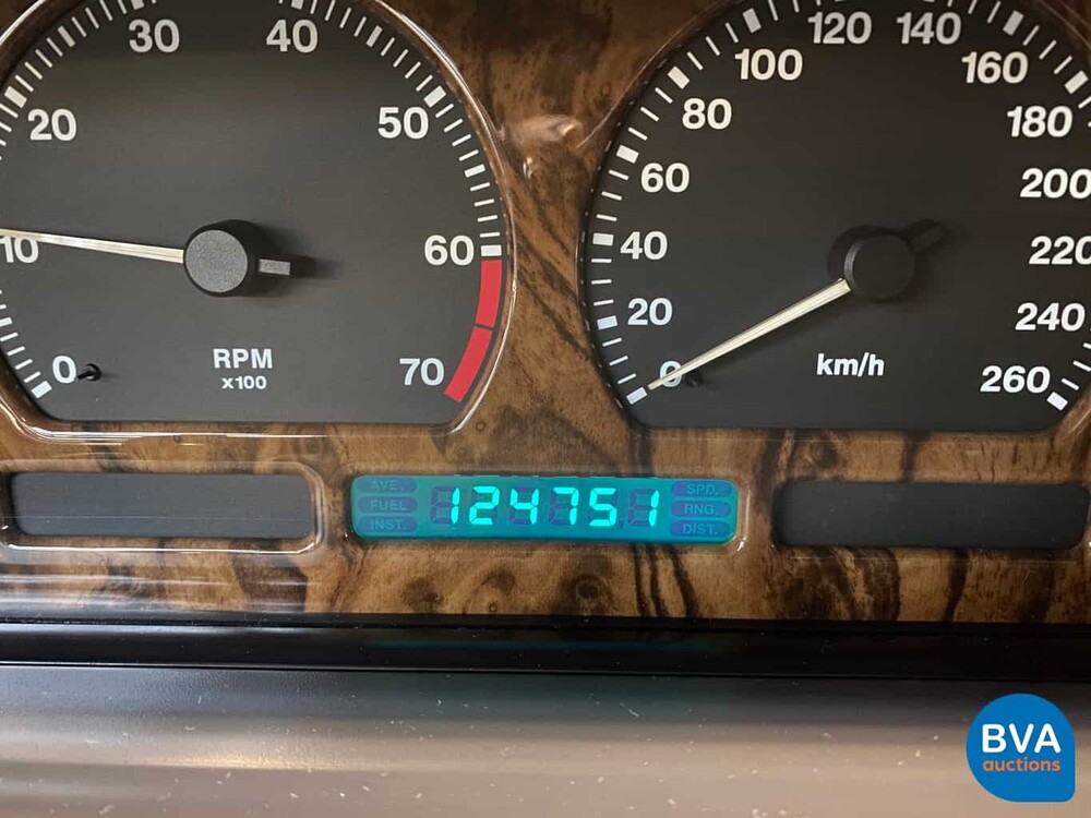 Daimler Double Six V12 Jaguar XJ 1993.