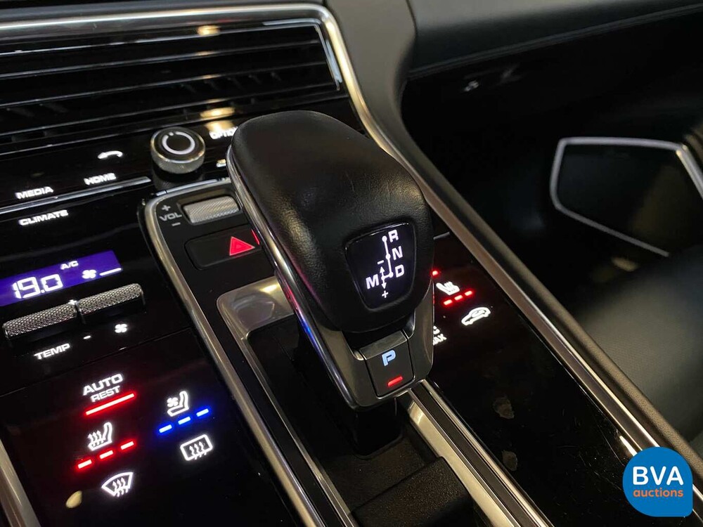 Porsche Panamera Turbo 4.0 549pk MY-2017 Sport-Chrono