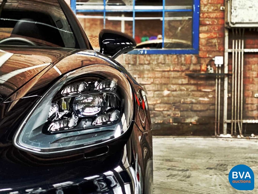 Porsche Panamera Turbo 4.0 549pk MY-2017 Sport-Chrono