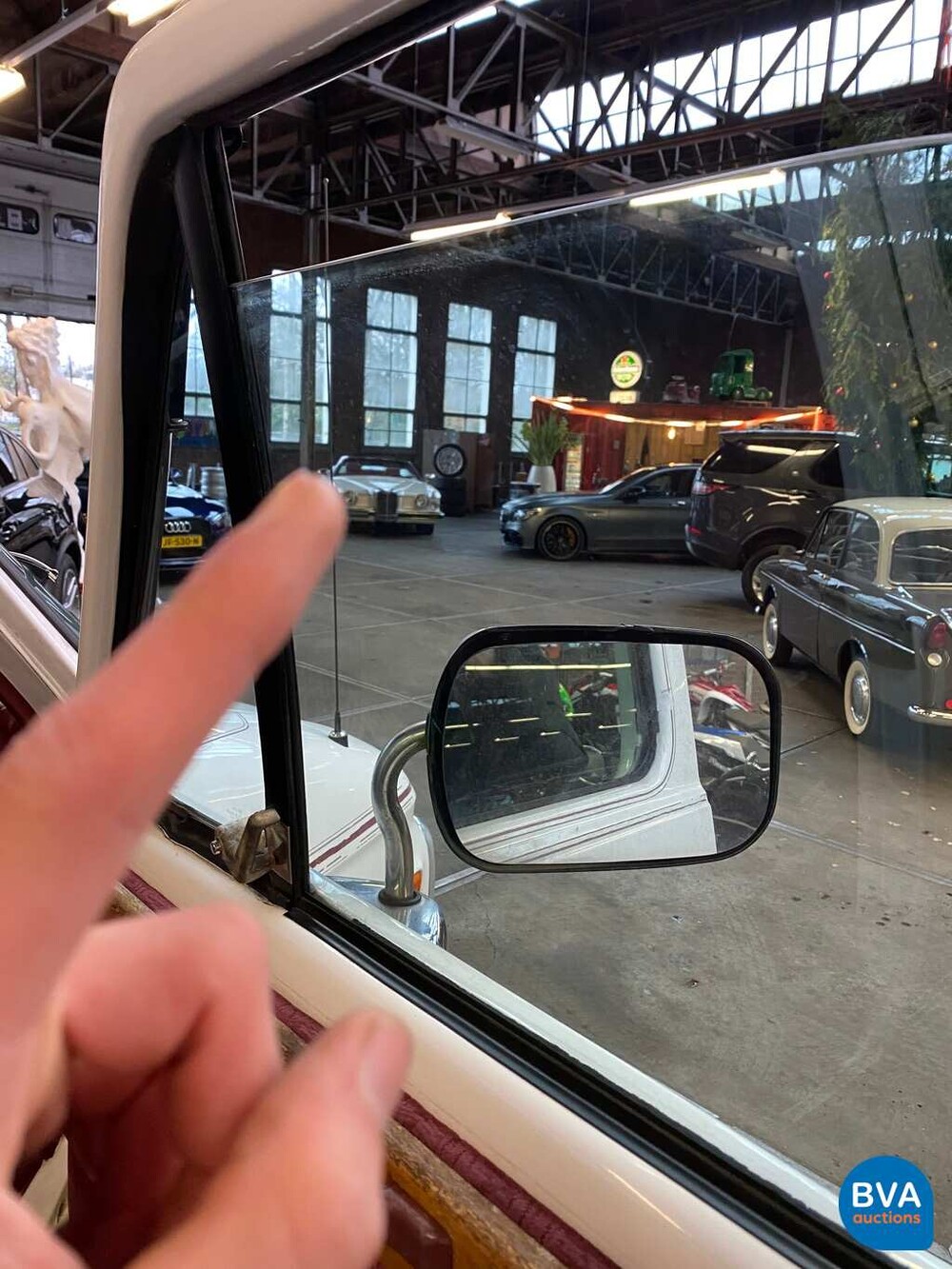 1990 Chevrolet Chevy Van 20 Camper V8, SJ-564-B.