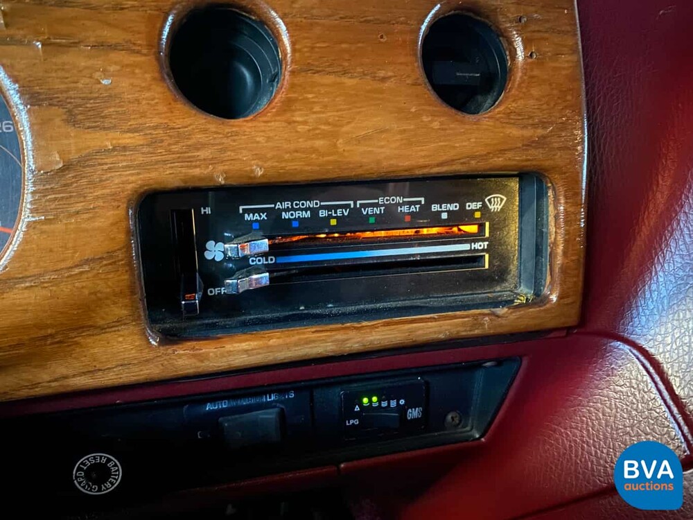 1990 Chevrolet Chevy Van 20 Camper V8, SJ-564-B.